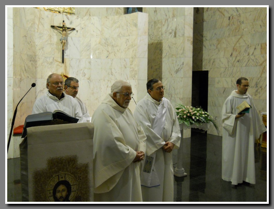 11-02-2011-madonna-lourdes (10)